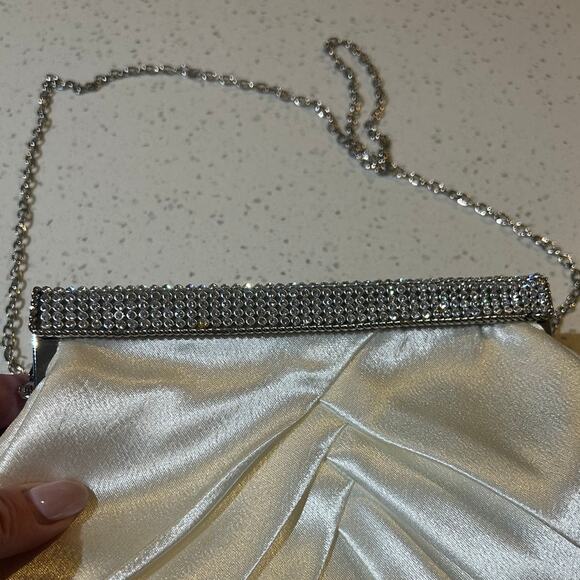 David’s Bridal Soft Pleated Clutch with Crystal Clasp NWT - Picture 6 of 9